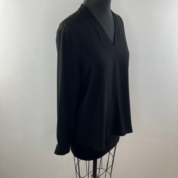 Eileen Fisher Black Top Georgette Crepe V-Neck Shirttail Hem Button Cuff S Small - Picture 5 of 10